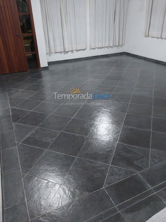 Casa para aluguel de temporada em Bertioga (Maitinga)