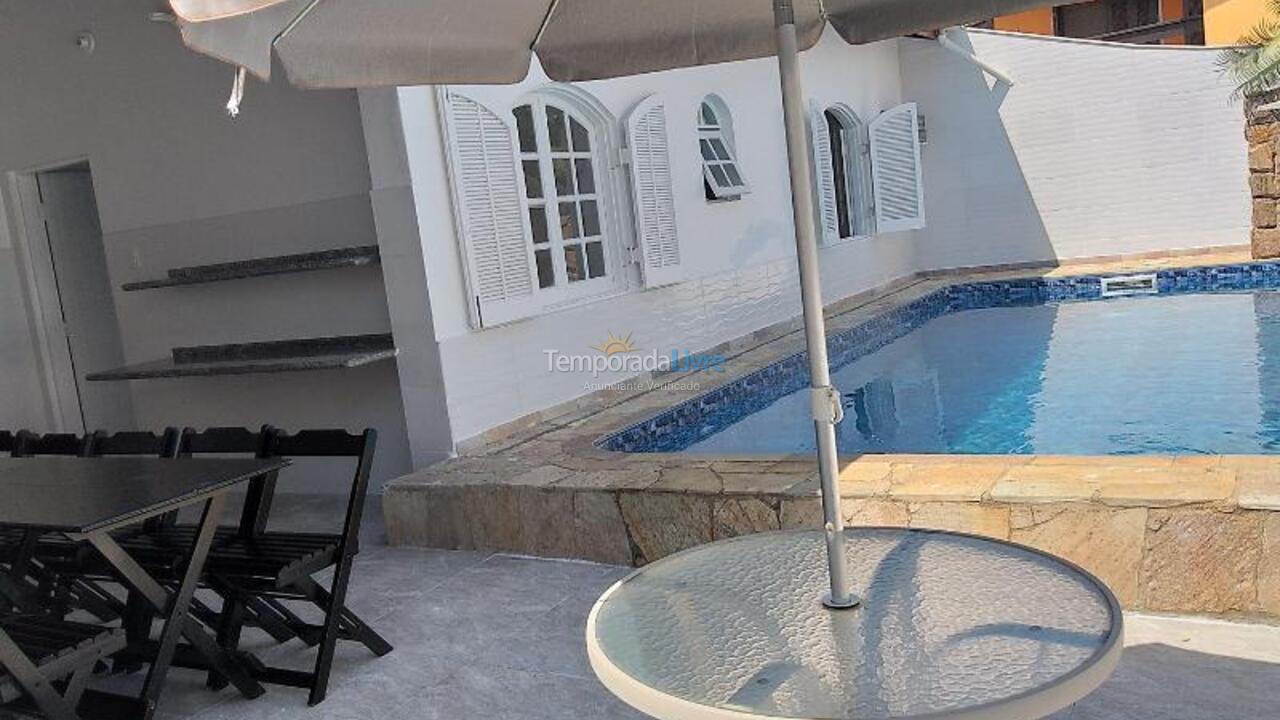 Casa para aluguel de temporada em Bertioga (Maitinga)