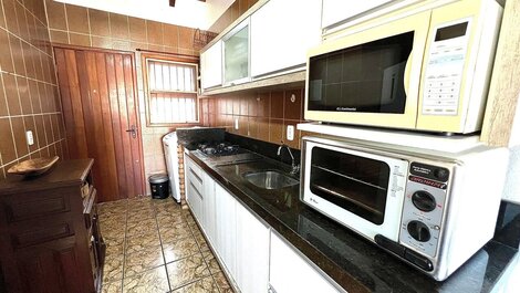 Encantador apartamento de 2 dormitorios en el centro de Bombinhas