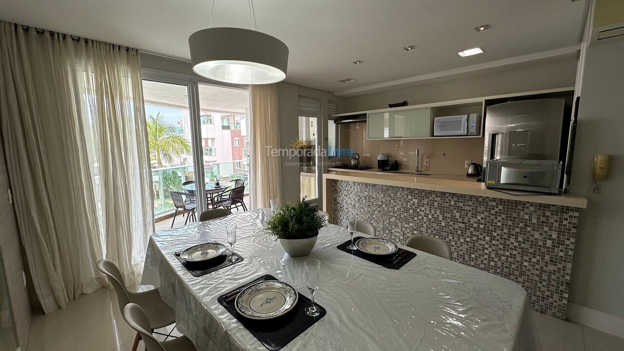 Apartment for vacation rental in Bombinhas (Praia de Bombinhas)