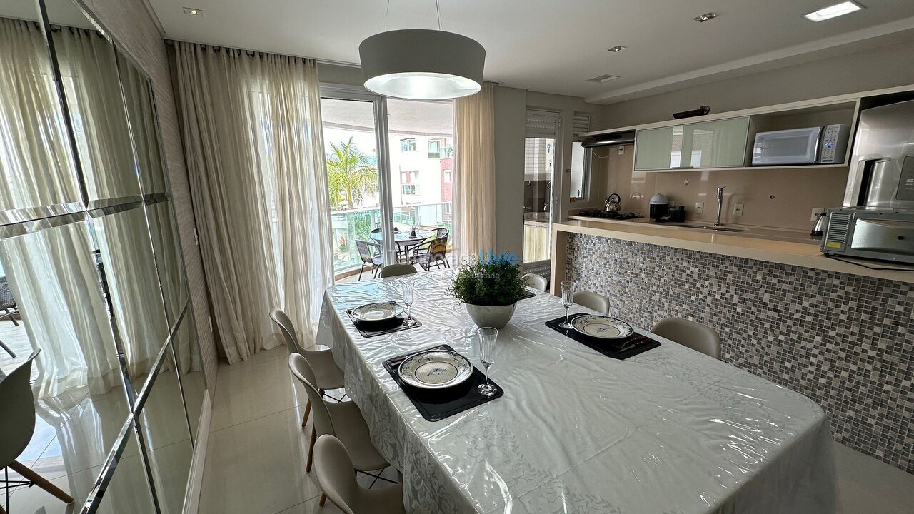Apartment for vacation rental in Bombinhas (Praia de Bombinhas)