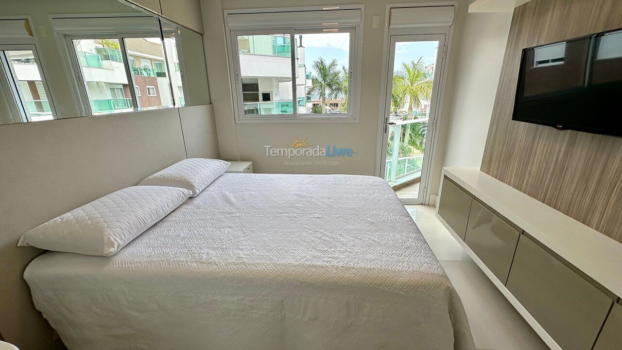 Apartment for vacation rental in Bombinhas (Praia de Bombinhas)