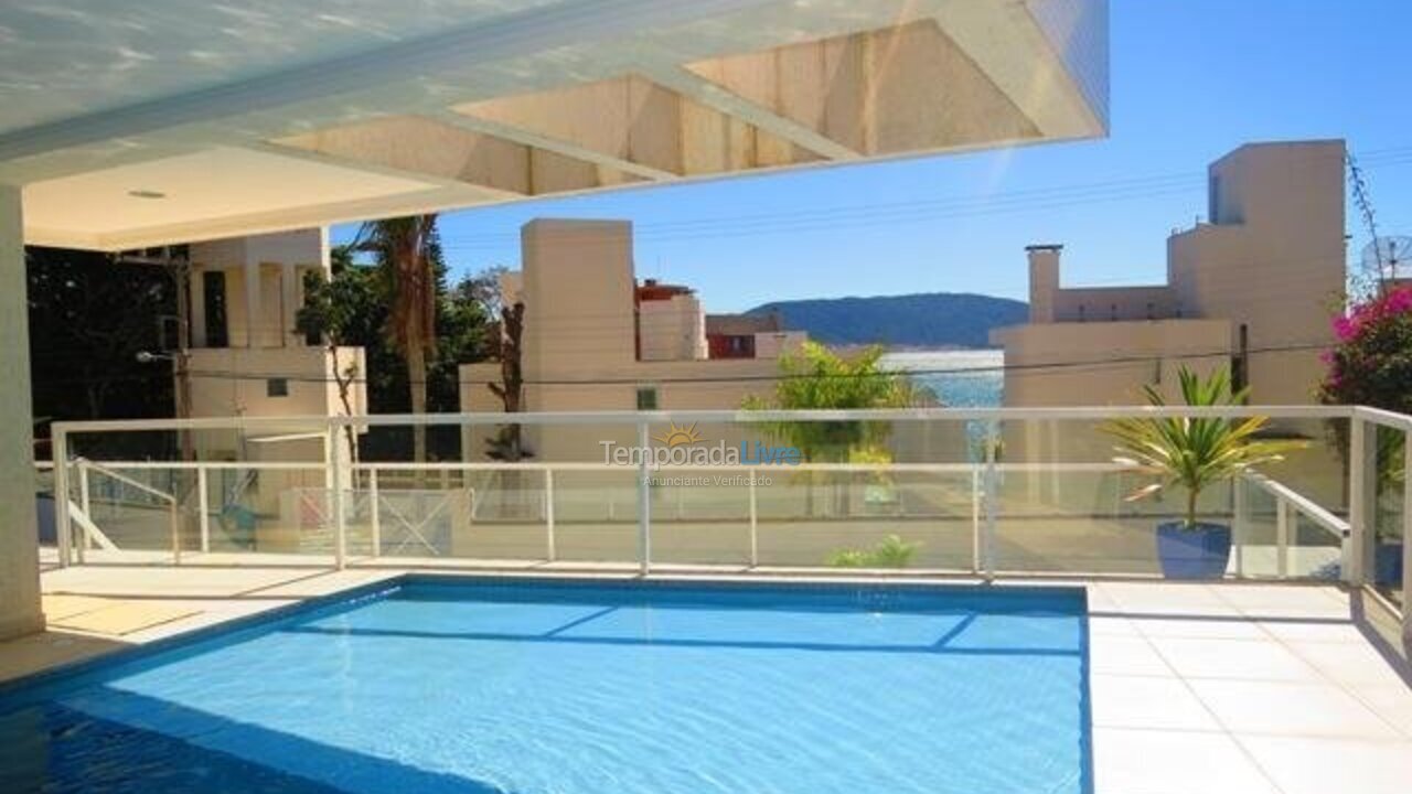 Apartamento para aluguel de temporada em Bombinhas (Santa Catarina)
