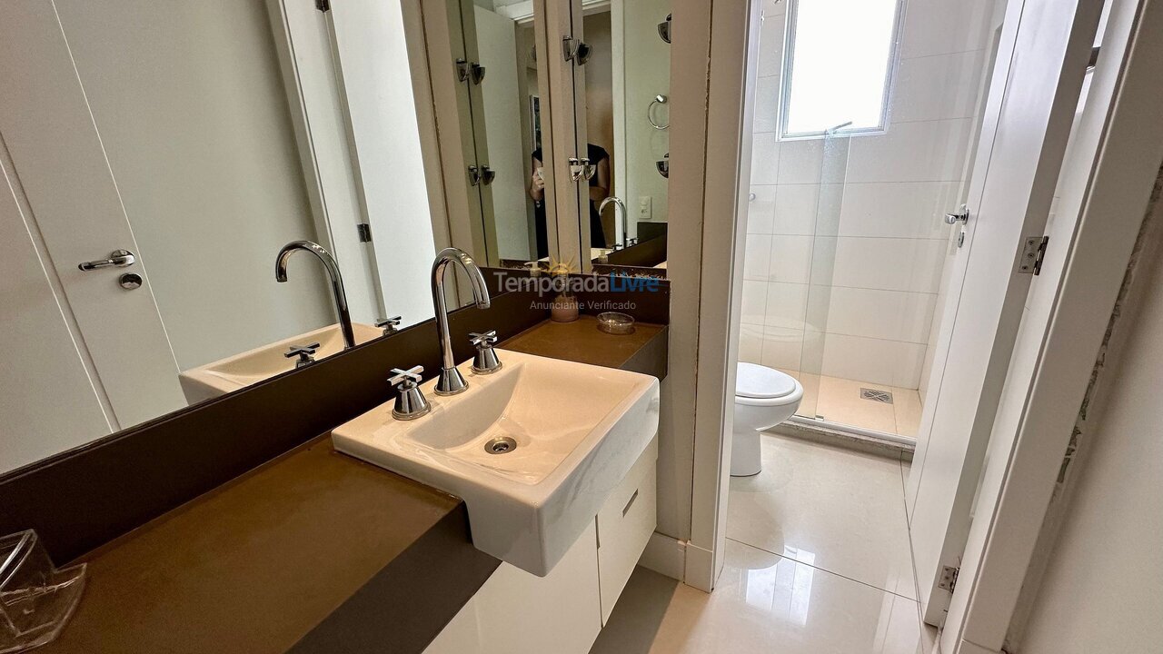 Apartment for vacation rental in Bombinhas (Praia de Bombinhas)