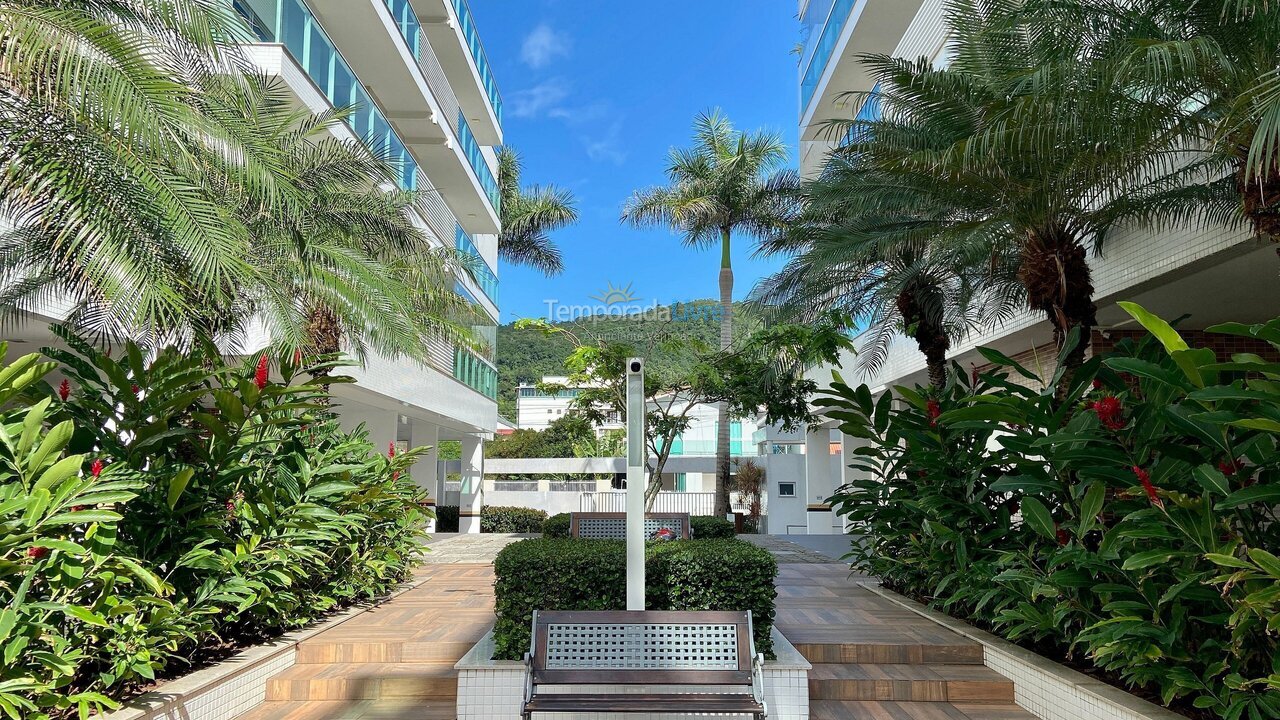 Apartment for vacation rental in Bombinhas (Praia de Bombas)