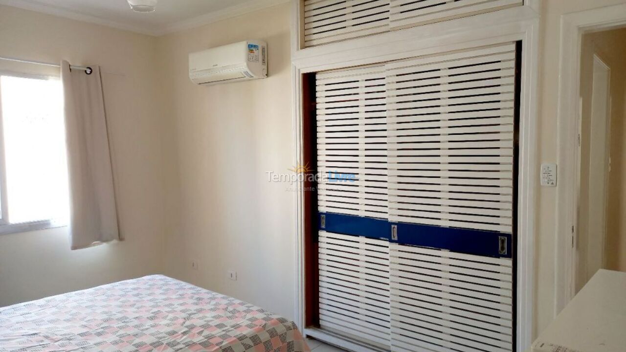 Apartamento para aluguel de temporada em Guarujá (Pitangueiras)