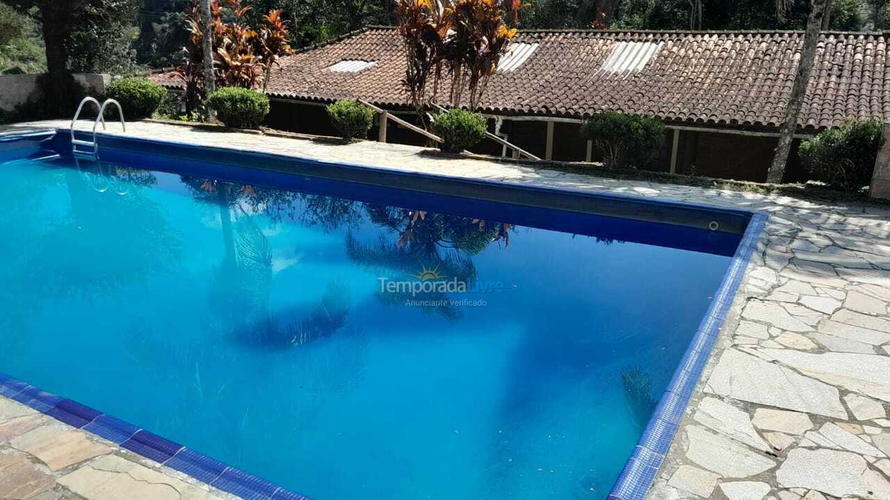 Chácara / sítio para aluguel de temporada em Itapecerica da Serra (Itapecerica da Serra)