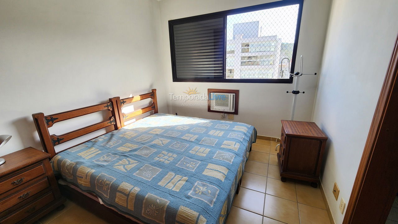 Apartamento para aluguel de temporada em Guarujá (Pitangueiras)
