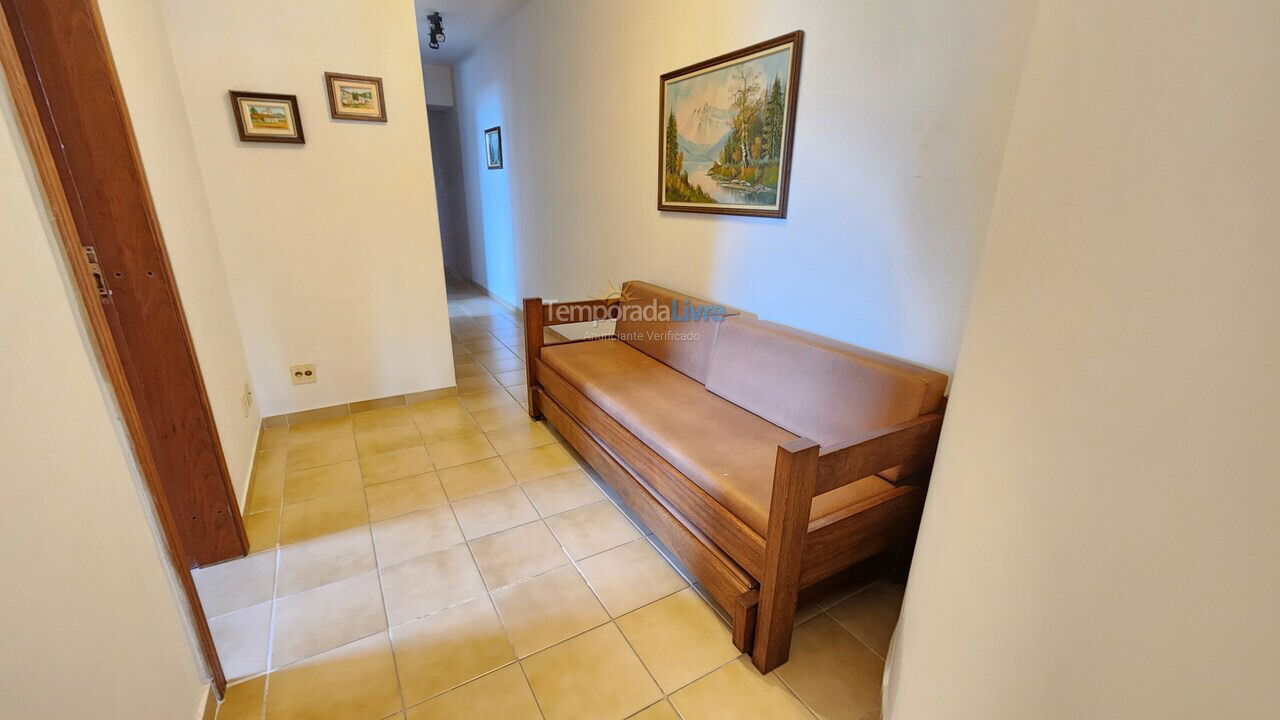 Apartamento para aluguel de temporada em Guarujá (Pitangueiras)