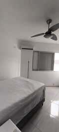 Apartamento 2 Dormitórios ao lado do mar em Canasvieiras