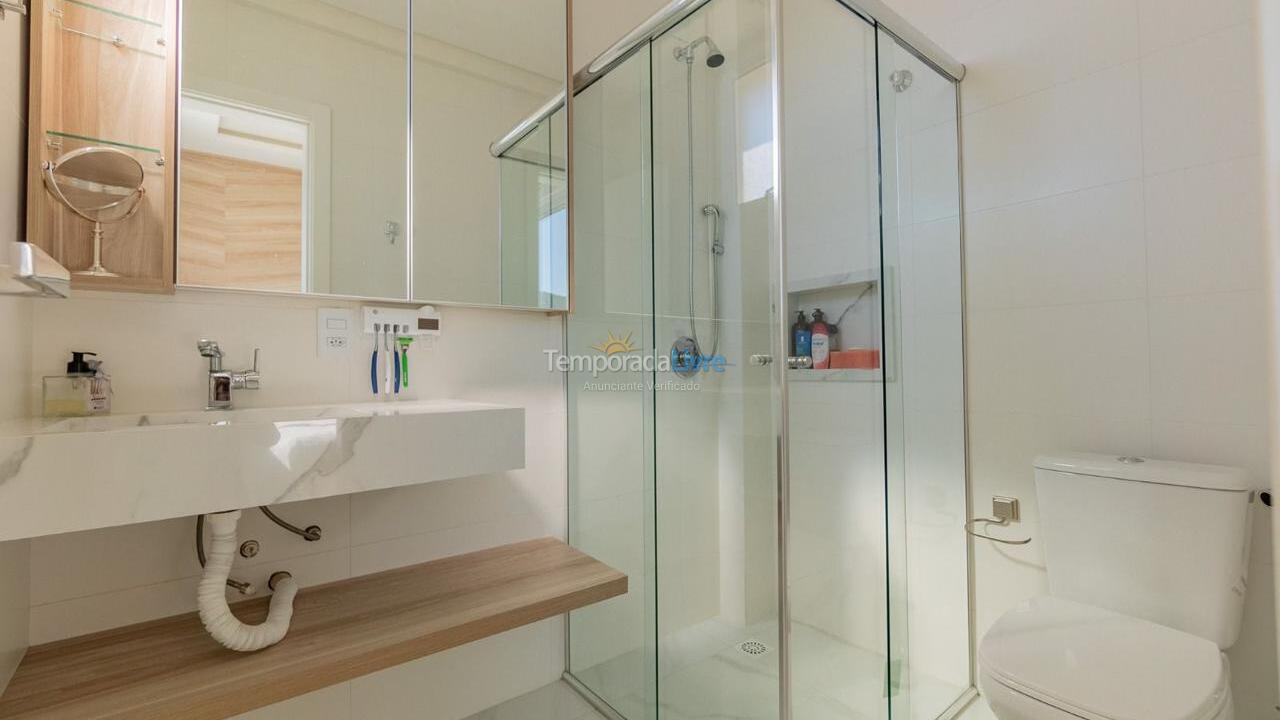 Apartment for vacation rental in Bombinhas (Praia de Bombas)