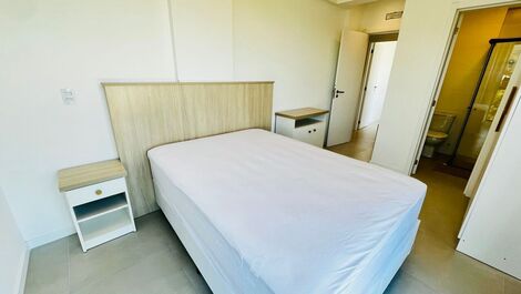 Lindissímo Apartamento na Praia de Mariscal Cód. 016