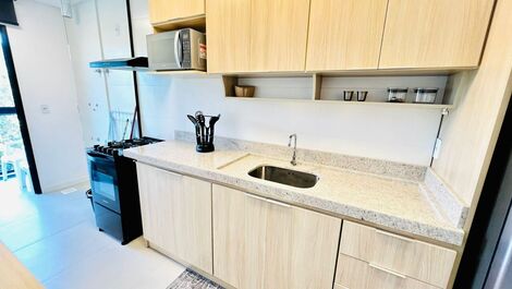 Lindissímo Apartamento na Praia de Mariscal Cód. 016