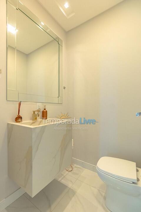 Apartment for vacation rental in Bombinhas (Praia de Bombas)