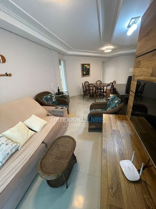 Apartamento para aluguel de temporada em Bombinhas (Praia de Bombas)
