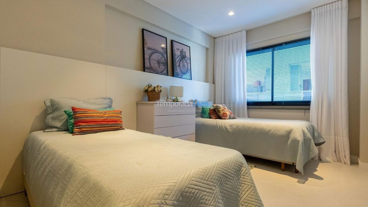 Apartamento para alquiler de vacaciones em Bombinhas (Praia de Bombas)