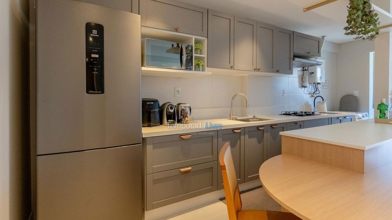 Apartamento para alquiler de vacaciones em Bombinhas (Praia de Bombas)
