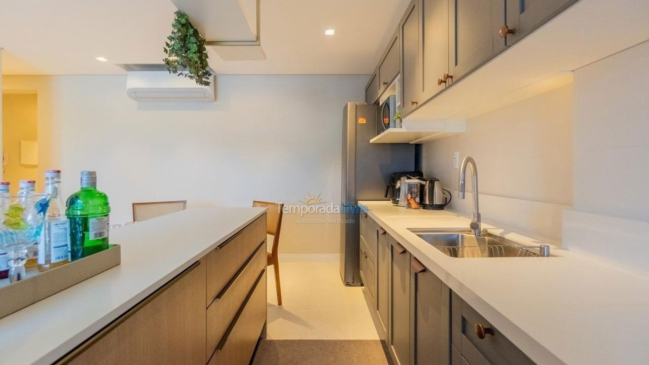 Apartamento para alquiler de vacaciones em Bombinhas (Praia de Bombas)