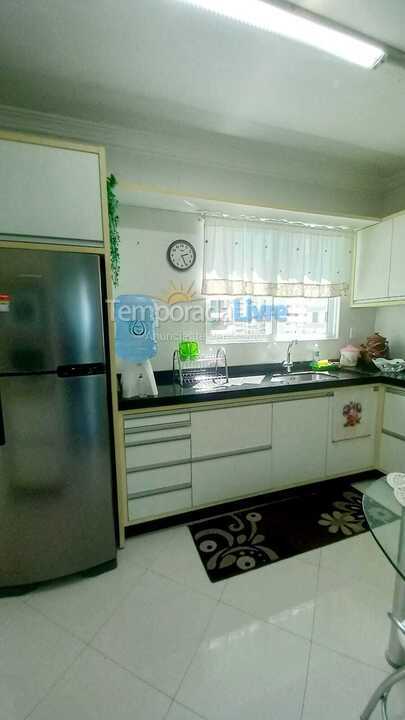 Apartment for vacation rental in Itapema (Meia Praia)