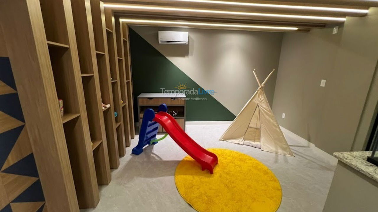 Apartamento para alquiler de vacaciones em Bombinhas (Praia de Bombas)