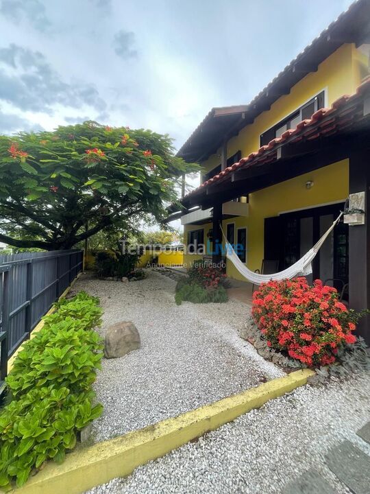 House for vacation rental in Bombinhas (Praia de Zimbros)