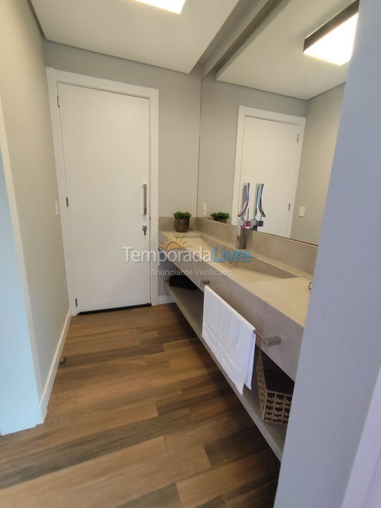 Casa para alquiler de vacaciones em Florianopolis (Jurerê Internacional)