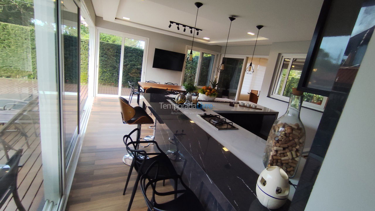 Casa para alquiler de vacaciones em Florianopolis (Jurerê Internacional)