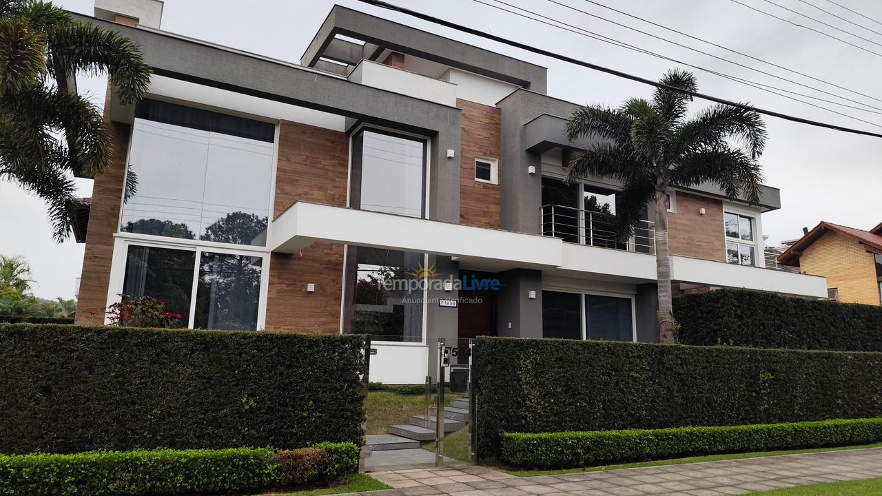 Casa para alquiler de vacaciones em Florianopolis (Jurerê Internacional)