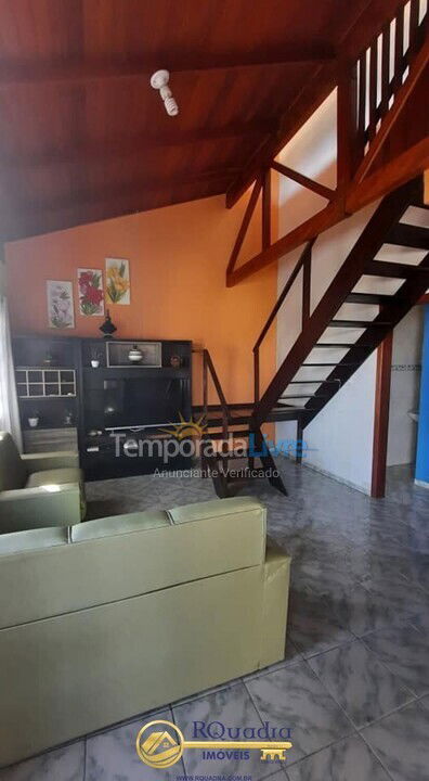 Casa para aluguel de temporada em Bombinhas (Praia de Bombas)