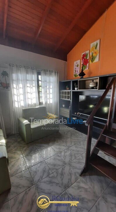 Casa para aluguel de temporada em Bombinhas (Praia de Bombas)