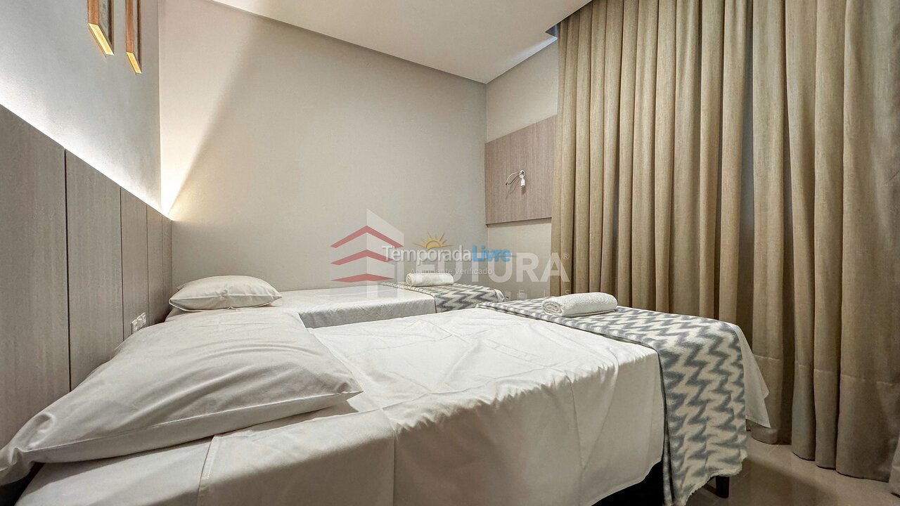 Apartamento para aluguel de temporada em Bombinhas (Canto Grande)
