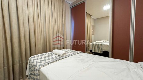 Apartamento com 02 dormitórios - LA040EF
