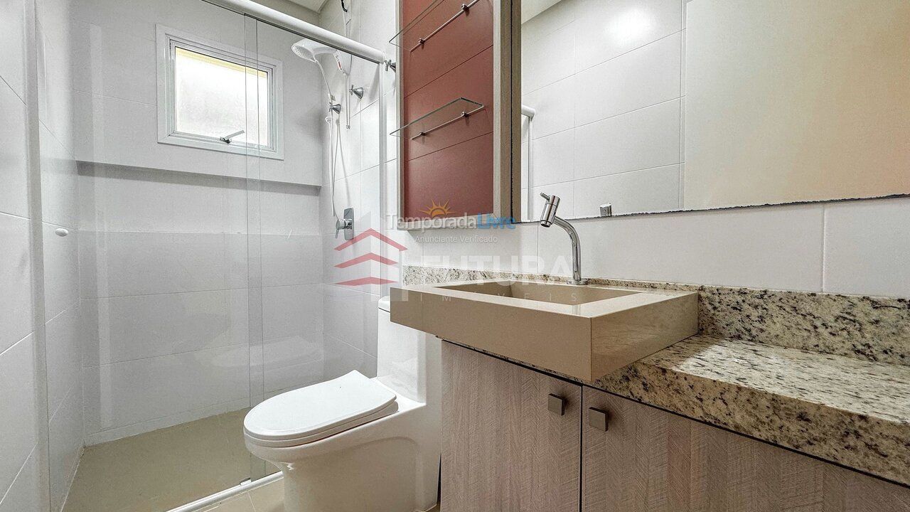 Apartamento para aluguel de temporada em Bombinhas (Canto Grande)