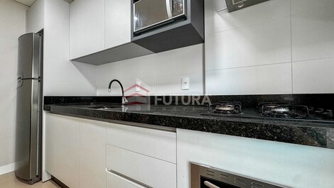 Apartamento com 02 dormitórios - LA040EF