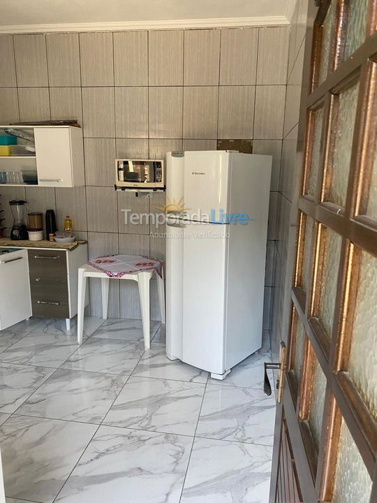 Casa para aluguel de temporada em Ubatuba (Pereque Açu)