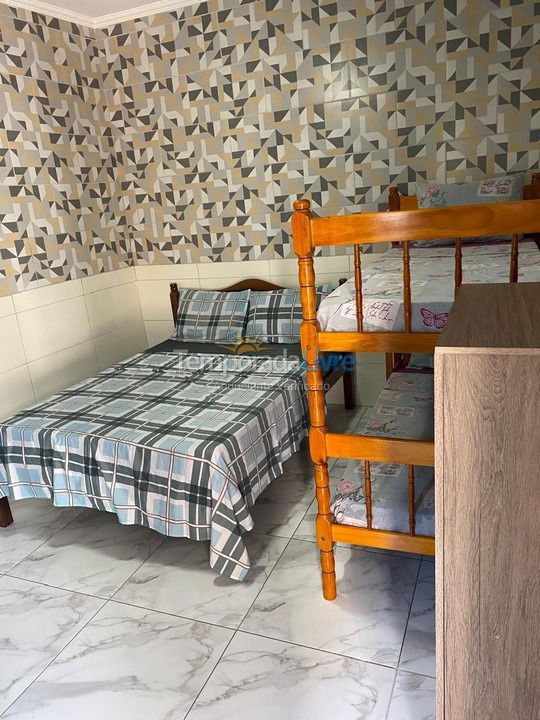 Casa para aluguel de temporada em Ubatuba (Pereque Açu)
