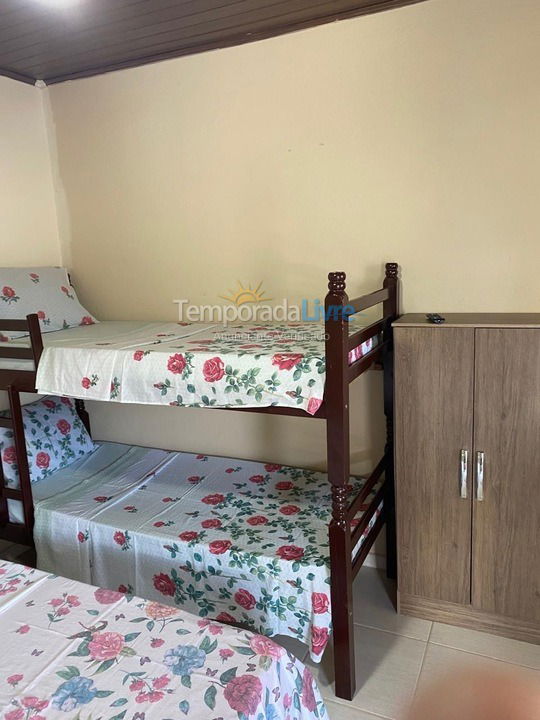 Casa para aluguel de temporada em Ubatuba (Pereque Açu)