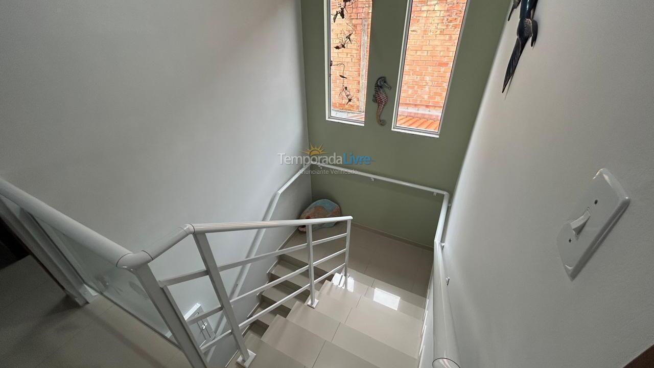 Casa para alquiler de vacaciones em Bombinhas (Praia de Bombas)