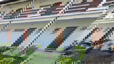 03-B de 1 dorm a duas quadras da Praia Grande - Ubatuba