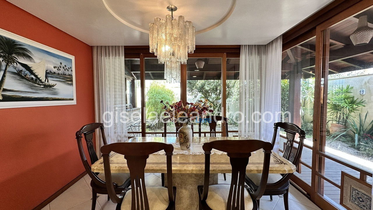 Casa para aluguel de temporada em Florianopolis (Jurerê Internacional)
