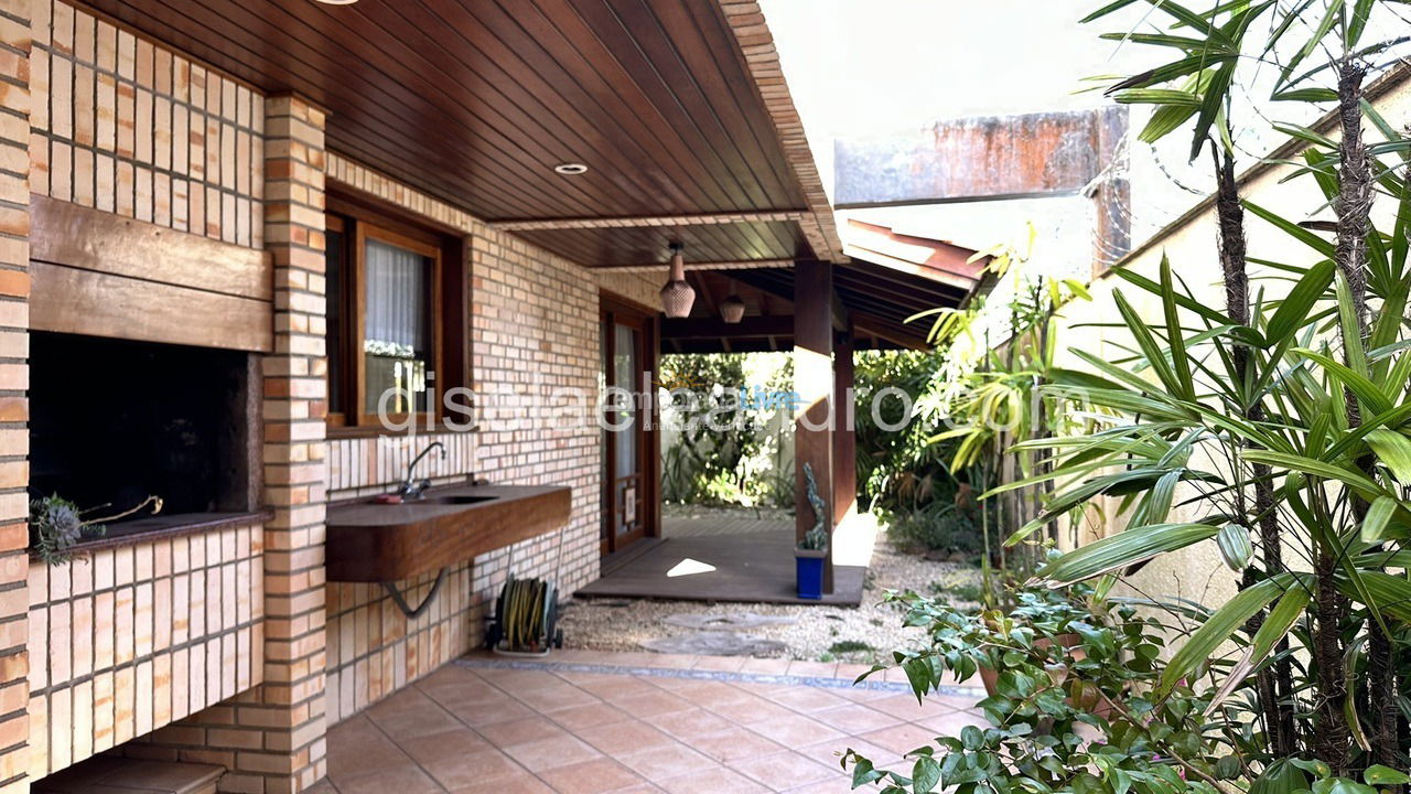 Casa para aluguel de temporada em Florianopolis (Jurerê Internacional)