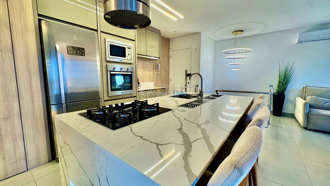 Apartment for vacation rental in Bombinhas (Canto Grande)