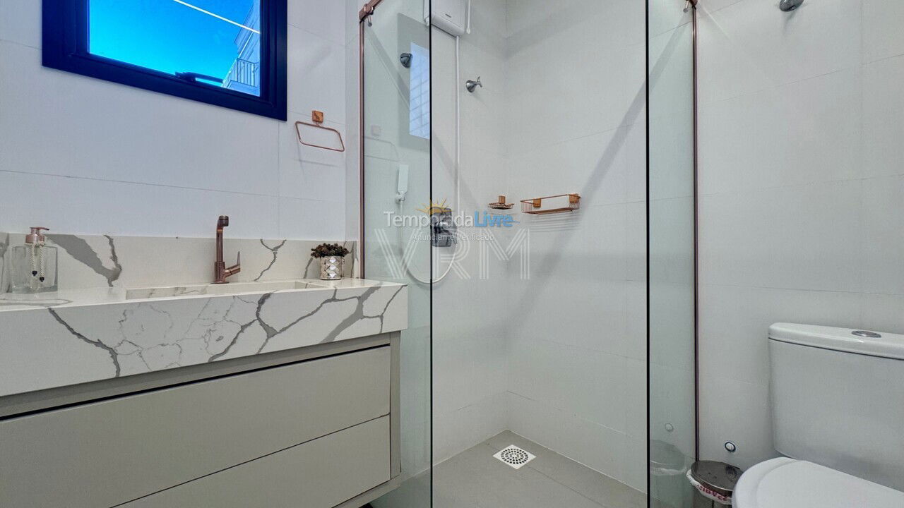 Apartment for vacation rental in Bombinhas (Canto Grande)