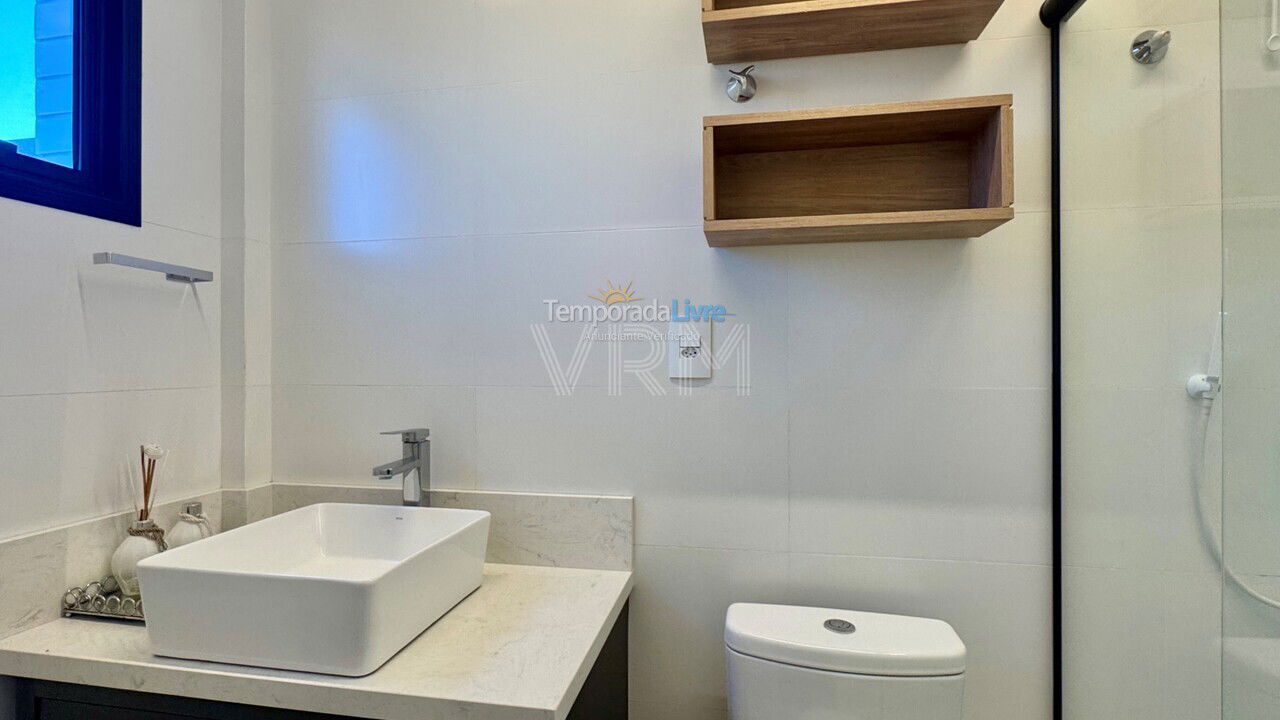 Apartment for vacation rental in Bombinhas (Canto Grande)