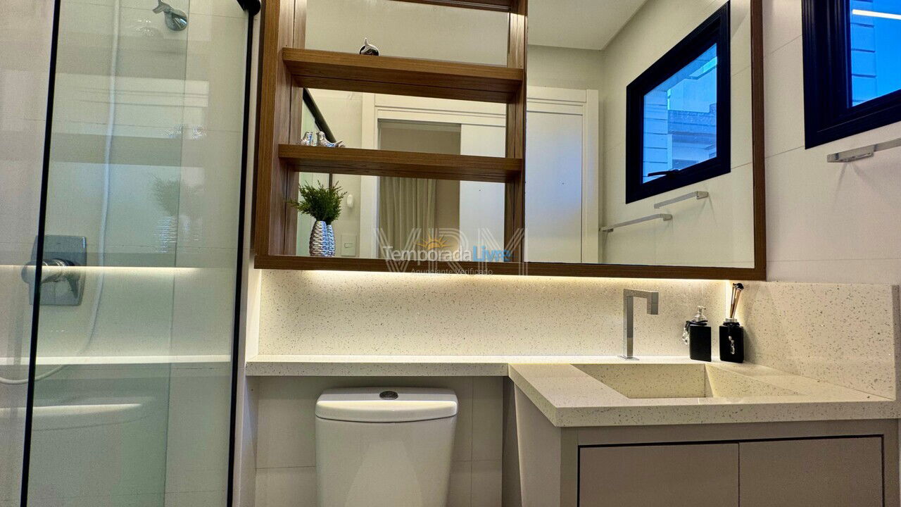 Apartment for vacation rental in Bombinhas (Canto Grande)