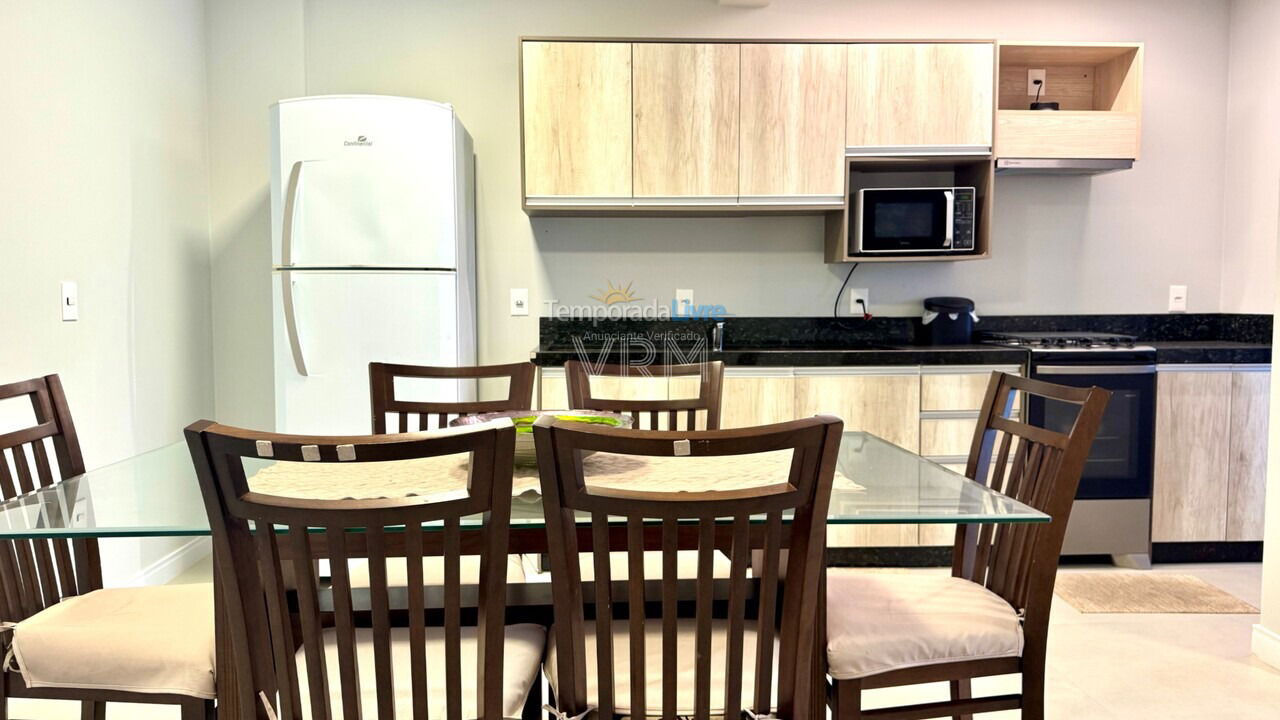 Apartamento para aluguel de temporada em Bombinhas (Canto Grande)