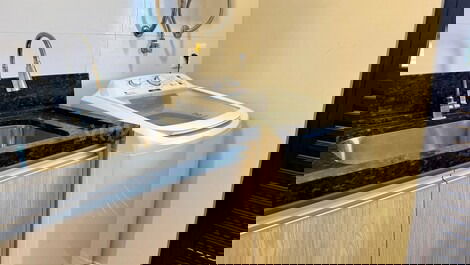 Apartamento com Piscina Aquecida a Poucos Passos do Mar