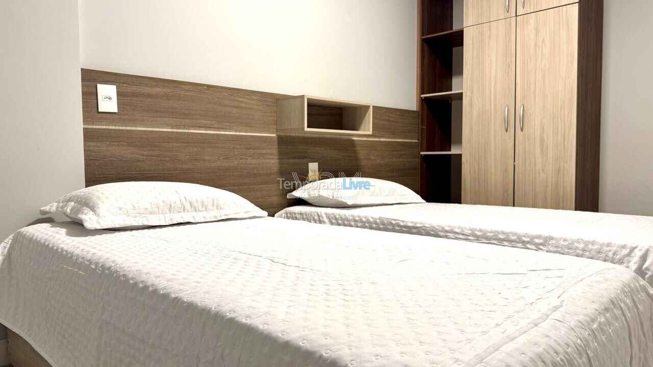 Apartamento para aluguel de temporada em Bombinhas (Canto Grande)