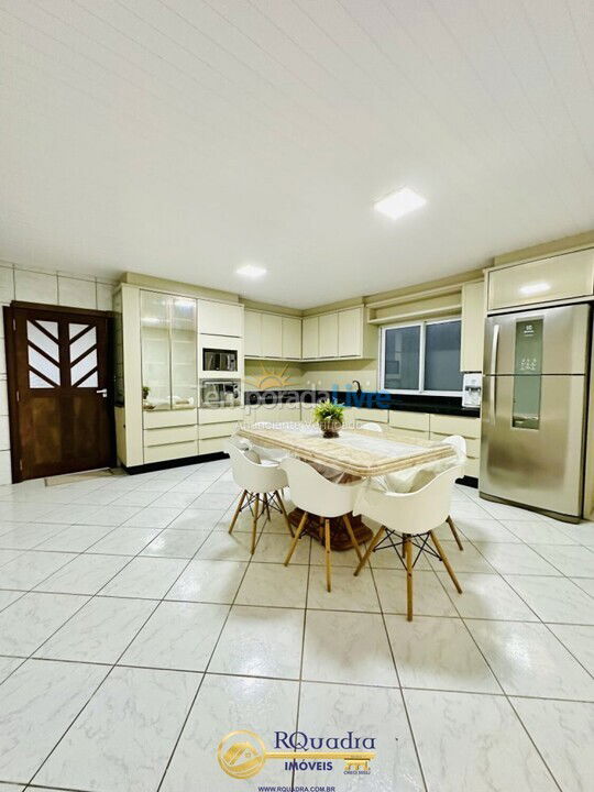 Apartamento para alquiler de vacaciones em Bombinhas (Sertãozinho)