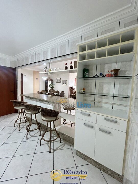 Apartment for vacation rental in Bombinhas (Praia de Bombas)